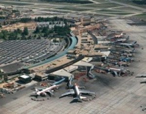 Barajas aspira a convertirse en el tercer aeropuerto europeo en 2008