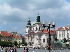 Praga escala posiciones en los rankings de plazas hoteleras