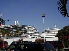 Proponen que los turistas de cruceros no tengan que pagar impuestos