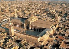 PSOE y PP plantearán sus propuestas turísticas en el congreso de AEDAVE en Siria
