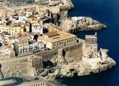 Melilla pide que se declare servicio público las líneas aéreas con la Península