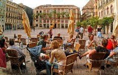 Parón a la llegada de turistas a Andalucía y Canarias