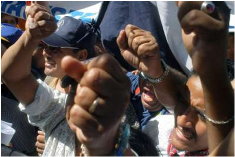 Pescadores del Lago Titicaca piden la renuncia del responsable de Turismo por malversación de fondos