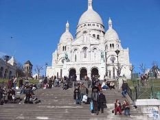 La llegada de turistas a Francia se ha mantenido estable este verano