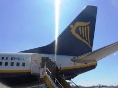 Unos 700 españoles abandonados por Ryanair en el aeropuerto Ciampino Roma, convertido en un caos