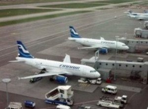 Finnair suspenderá dos semanas de empleo a todo su personal de cabina
