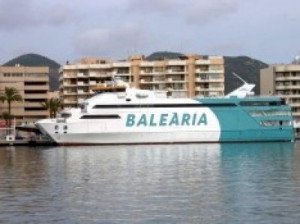 Baleària suprime todos los recargos por combustible