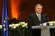 Trichet espera una "significativa" recuperación en 2010