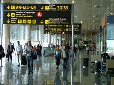El tráfico del Aeropuerto de El Prat cae en unos 3 millones de pasajeros en 2008