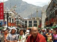 China vuelve a cerrar el Tíbet al turismo extranjero, un año después
