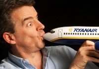 Ryanair estudia cobrar a sus pasajeros por usar el baño a bordo