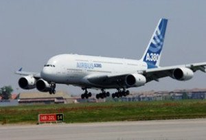 La crisis obliga a cambios en las entregas del superjumbo Airbus A380