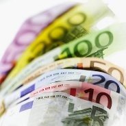La Academia de Economía considera necesarias nuevas dotaciones financieras para la "segunda ola de falta de liquidez"