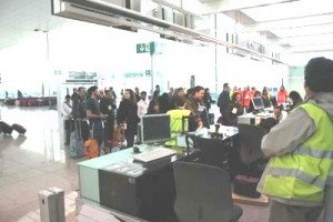 El Aeropuerto Barcelona El Prat efectúa su primera "evacuación" de la T1