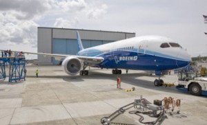 Boeing compra una fábrica por más de 400 M € para acelerar la salida al mercado del B787