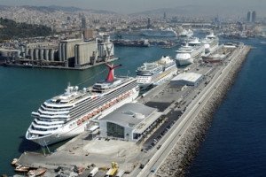 El Puerto de Barcelona recibe más de un millón de cruceristas hasta julio