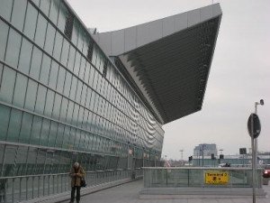 Varsovia estrenará nuevo aeropuerto en 2012