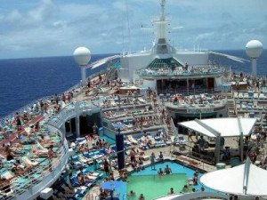 Royal Caribbean reduce sus beneficios un 72% hasta septiembre