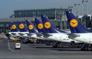 Los cinco grandes aeropuertos alemanes presentan decenas de cancelaciones y anulaciones