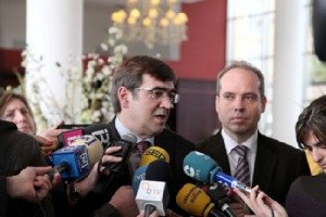 Detienen a dos altos cargos del Govern Balear vinculados a Turismo