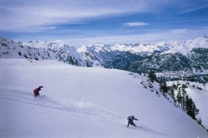 Nuevas tendencias en el turismo de nieve: estaciones low cost y especializadas en segmentos