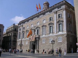 Las agencias catalanas prefieren el castellano para sus folletos