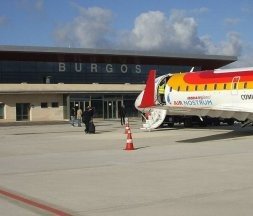 Los aeropuertos de Hierro y Burgos, siguientes en  operar con el sistema AFIS