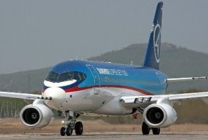 El  avión ruso Sukhoi supera las pruebas de ruido