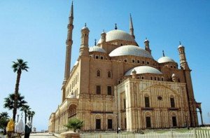 TUI Travel calcula en hasta 35 M € el impacto de los conflictos de Egipto y Túnez en sus cuentas
