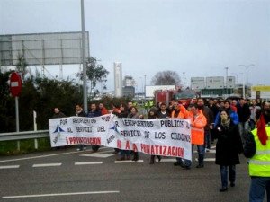 Los trabajadores de Aena anuncian una huelga el jueves santo