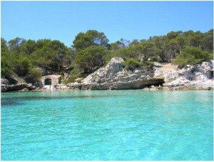 Sol, playa y naturaleza, principales atractivos de Menorca