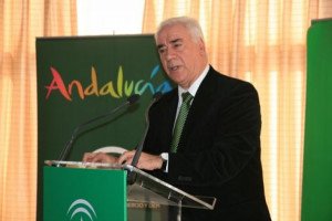 Las mayoristas de estancias rechazan el proyecto de central de reservas de Andalucía