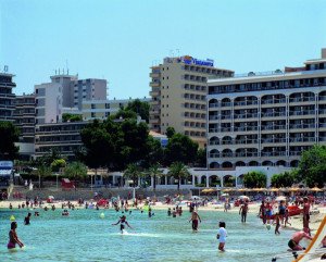 Baleares recibe un 31,5% más de turistas extranjeros en abril