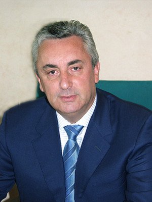 Pedro García, reelegido presidente de AEDAV