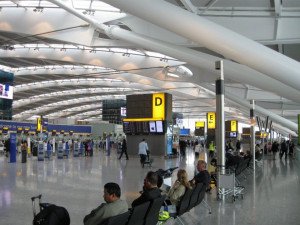 Caos en Heathrow: el 60% de los vuelos que llegan a Londres sufre retrasos