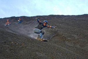 Surf sobre el volcán