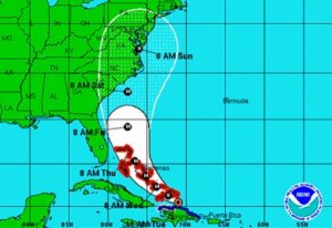Irene, convertido en un huracán de categoría 3, se dirige a las Bahamas