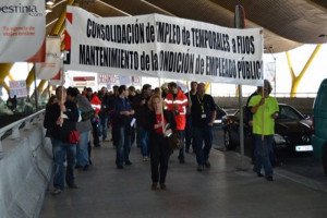 Los trabajadores de Aena protestarán el lunes contra las concesiones de Barajas y El Prat