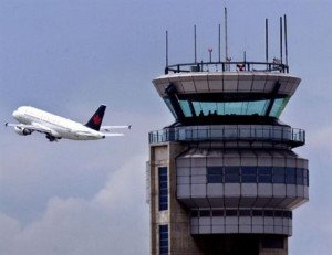 Aena Aeropuertos adjudica a Ferrovial y Saerco el control de 13 torres