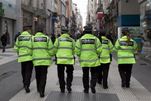 Policía Metropolitana recibe capacitación para informar a turistas