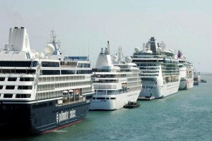 El tráfico de cruceristas en los puertos españoles sigue cayendo en picado  