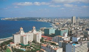 Cuba recibe casi un 5% más de turistas