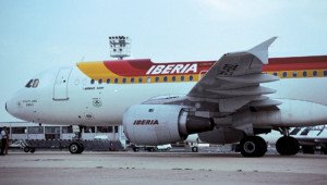 Iberia afirma que no tiene resuelto cancelar vuelos entre Montevideo y Madrid