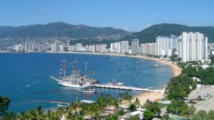 Ocupación hotelera casi total en Acapulco da respiro a su crisis económica