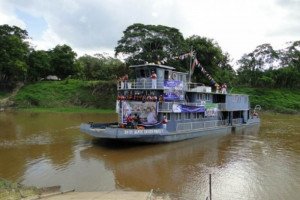 Bolivia inaugura hotel flotante para fomentar el turismo en la región amazónica