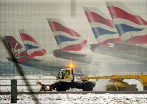 Cancelados 26 vuelos en Madrid y Barcelona por el temporal de nieve en Europa