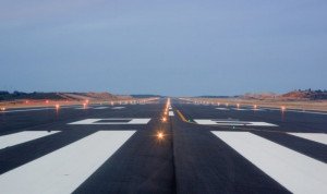 El aeropuerto de Castellón, ahora pista de pruebas automovilísticas