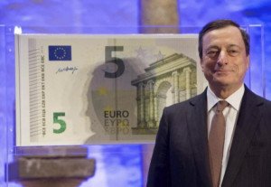 Conozca cómo serán los nuevos billetes de 5 euros