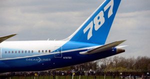 Boeing suspende las entregas de su avión 787