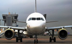 Uruguay: expectativa por anuncio del gobierno sobre precios de combustible para aviones